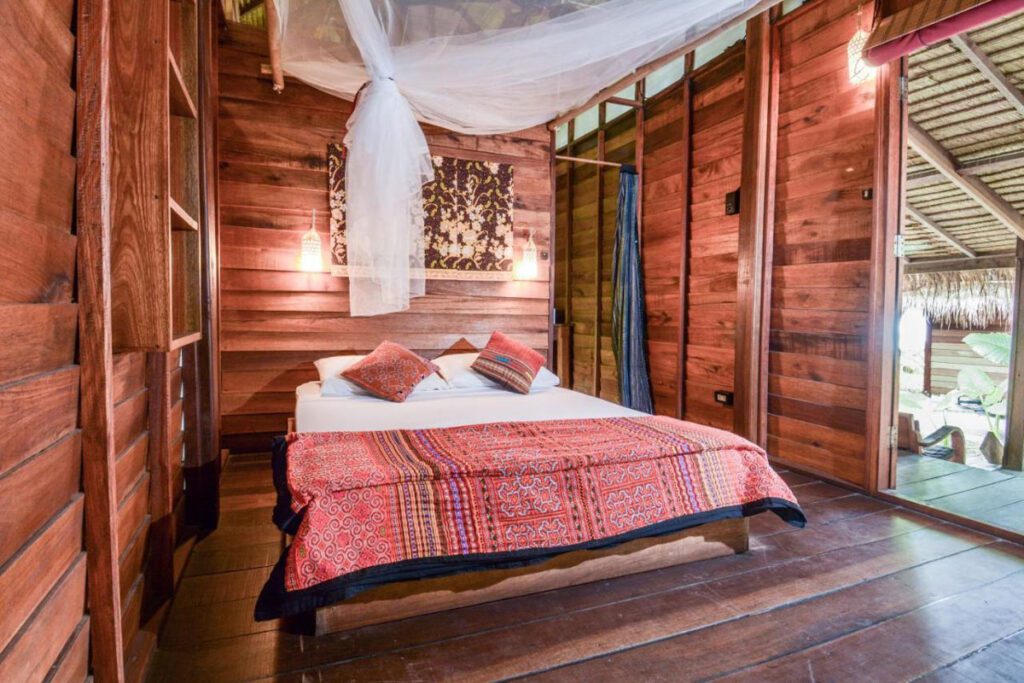 Castaway Beach Resort Koh Lipe (Booking)