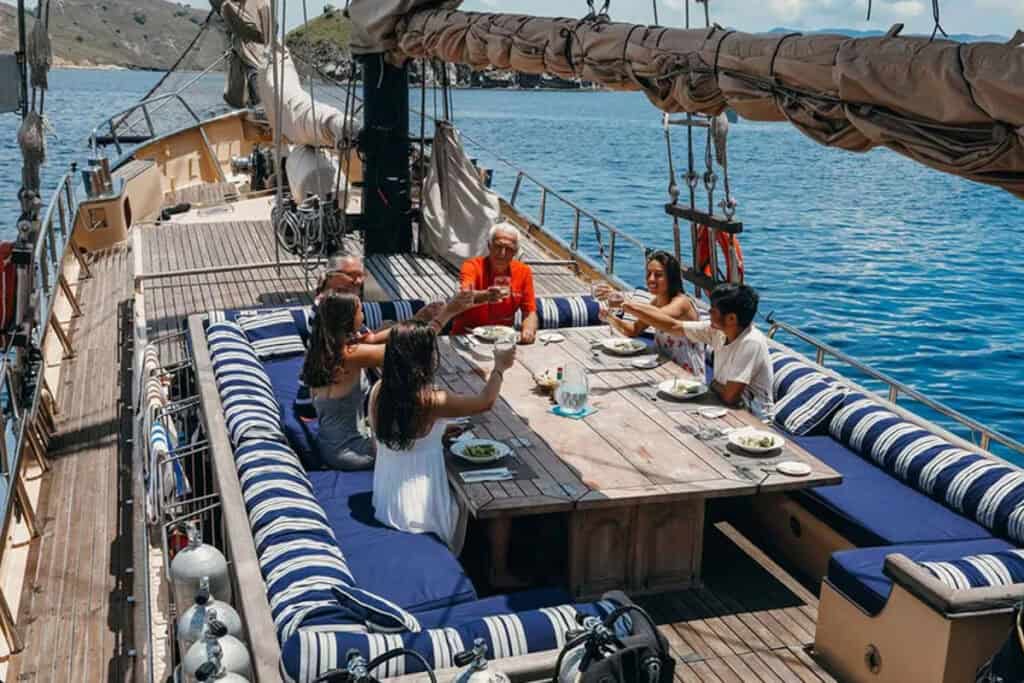 Adelaar Liveaboard Indonesia