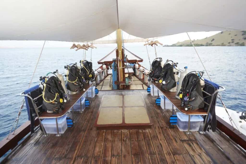 Ikan Biru Liveaboard Indonesia