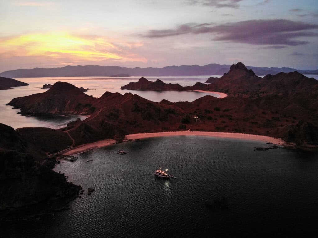 Komodo Liveaboard Indonesia