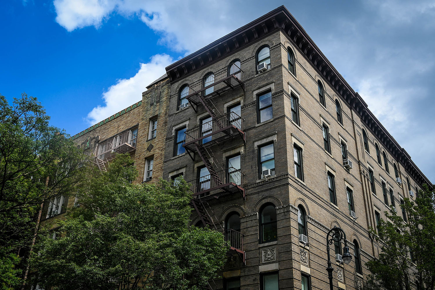 Things to Do in New York City Friends TV Show Apartment