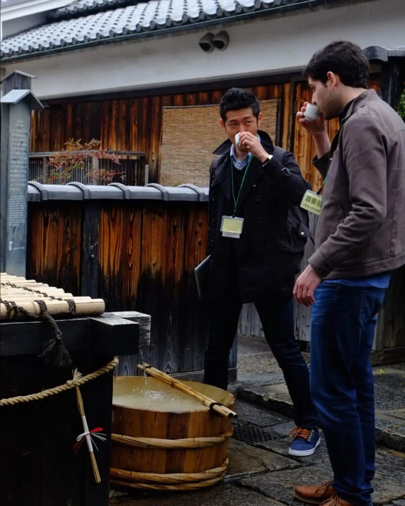 Sake tour (Airbnb)