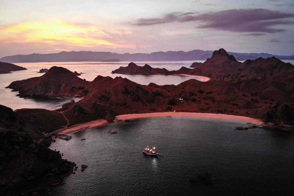 Komodo Liveaboard Indonesia