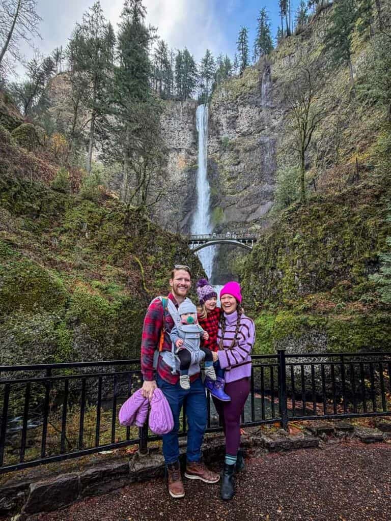 Multnomah Falls family photo Columbia River Gorge