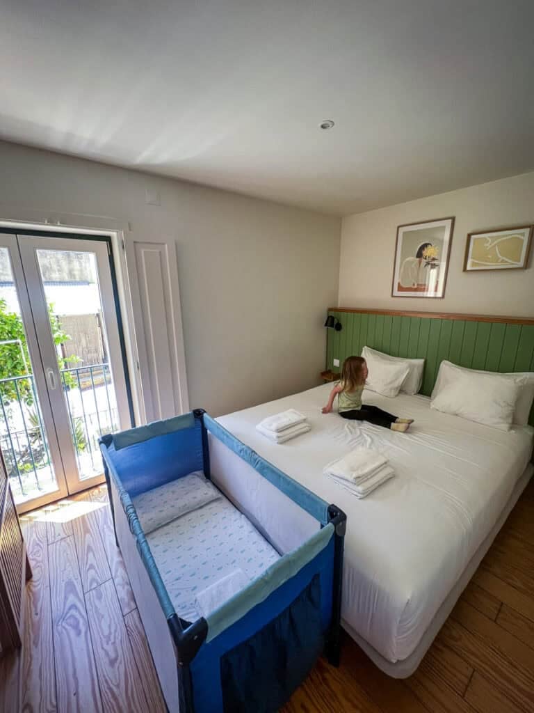 Alfama apartment Lisbon Portugal accommodation