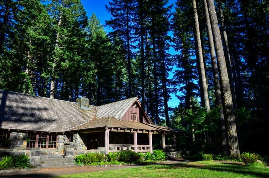 Lodge at Silver Falls State Park Oregon