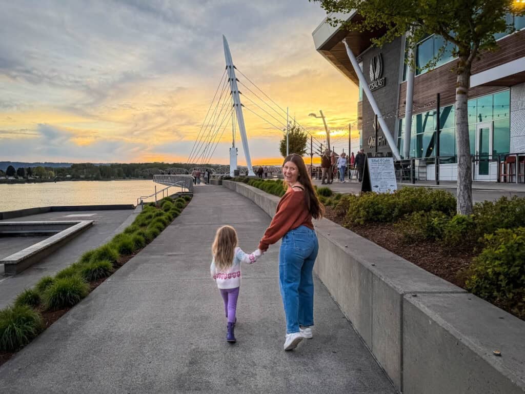 Vancouver Waterfront Grant Street Pier Vancouver Washington